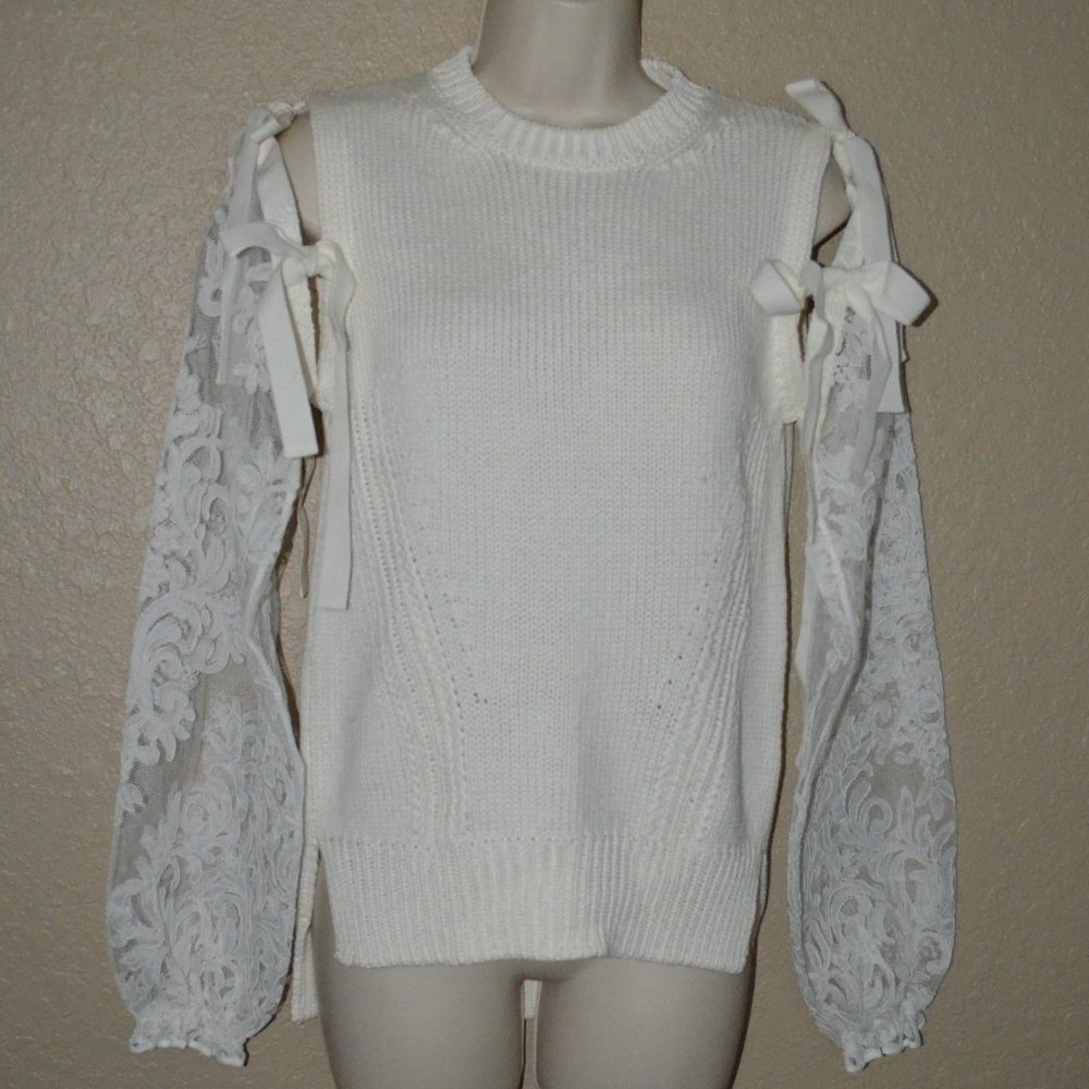 Sz S No 21 Winter White Contrast Long Tie On Lace Sleeve Sweater